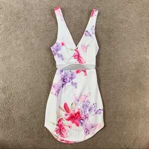 Hello Molly White Floral Mini Dress ✨